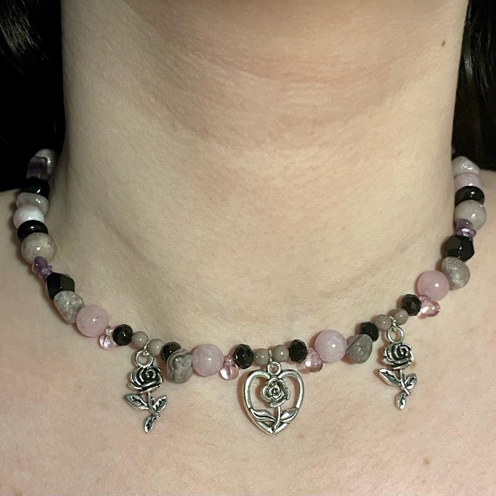 Black Roses Choker - Picture 2 of 2